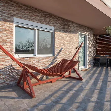 Bohemian Paradise 페러데이션